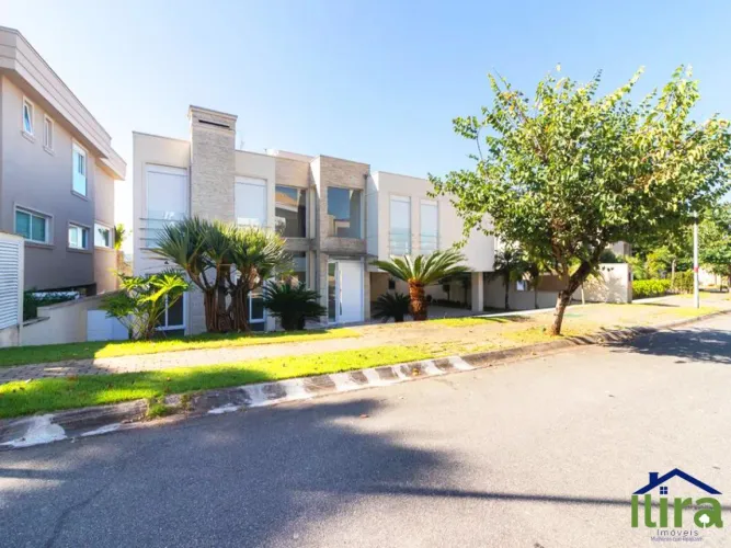 Casa Para Locacao Com 4 Suites e Piscina, No Condominio Tambore 10 - Santana de Parnaiba