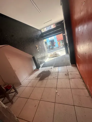 Ponto comercial frente de rua direta com banheiro 