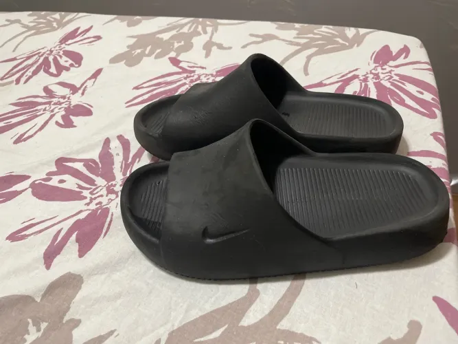 Slide Nike preto