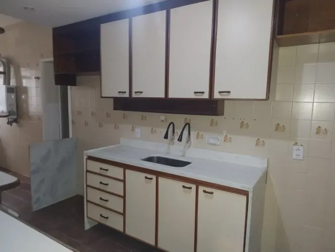 Apartamento para aluguel com 119 metros quadrados com 3 quartos