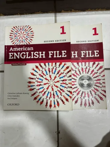 livro para aprender inglês American english file, pouco usado 