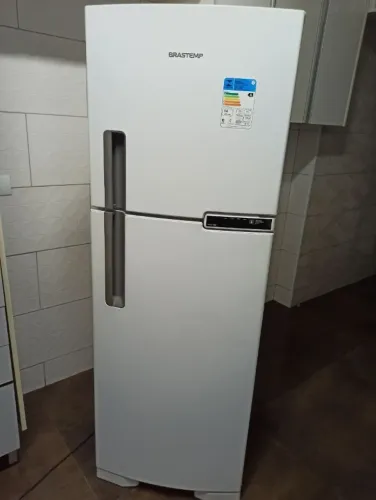 Geladeira Eletrolux seminova 375 L