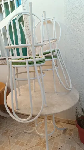 Mesa com cadeiras 