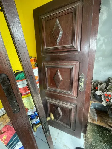 Portas pau d?arco 2 de banheiro e 2 pra sala e cozinha , vendo unidades 