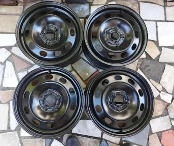 Rodas Vw 5 furos aro 15 