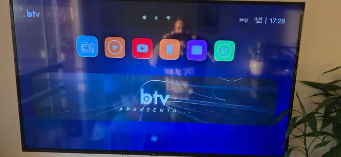 SmarTv led TCL semp tochiba 65P65US tochiba 4k 