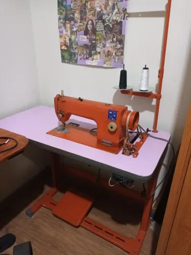 Máquina de Costura Reta Industrial - Brother