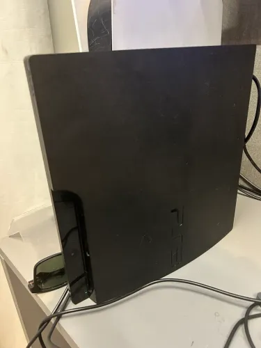 PlayStation 3, Dois controles + alguns jogos originais