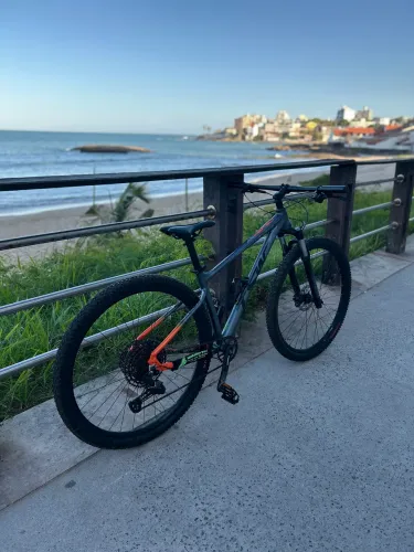 BIKE TSW COM AMORTECEDOR ROCKSHOX !!