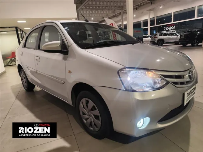 Toyota Etios XS Sedan 1.5 Flex 16V 4P Aut. 2017