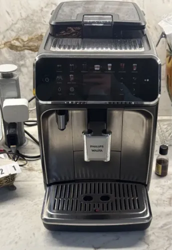 Cafeteira Philips Walita Maquina Espresso Super Automatica Lattego Ep5547 127