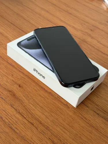iPhone 15 Pro Max - 512gb - Bateria em 82%