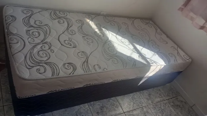 Cama box