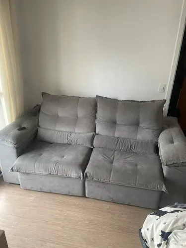 Sofá Retrátil com Encosto Reclinável