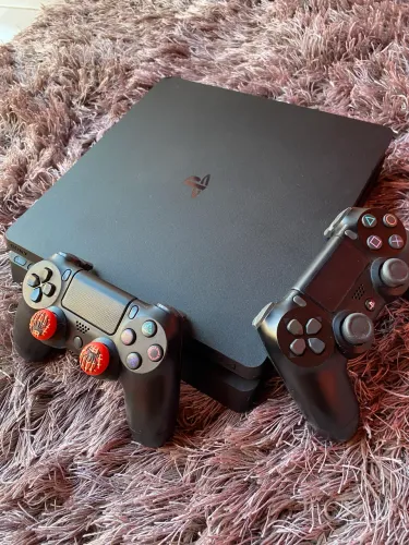PlayStation 4 slim