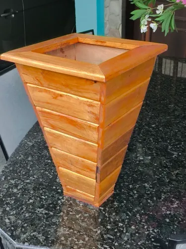Vaso de Madeira Eucalipto