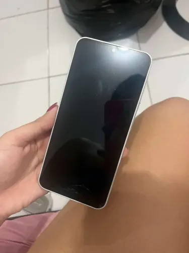 Celular seminovo A16