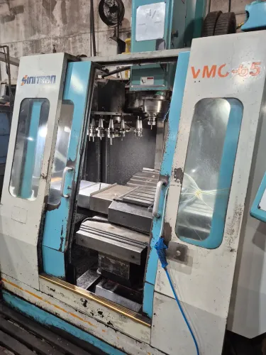 Centro de usinagem cnc  Sinitro  VMC 65