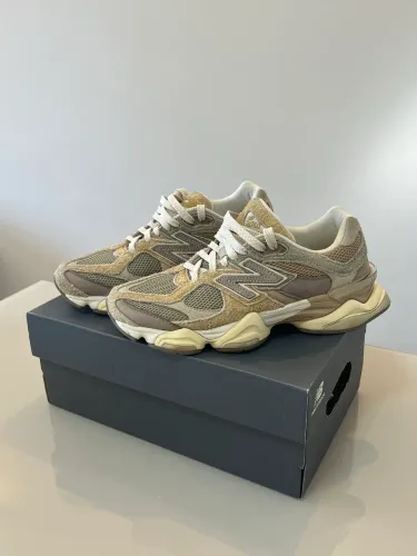 Tênis New Balance 9060