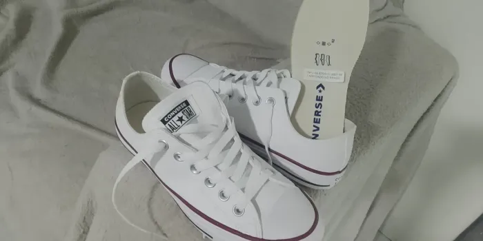 Vendo ALL STAR CONVERSE BRANCO NOVO SEM USO TAMANHO 35
