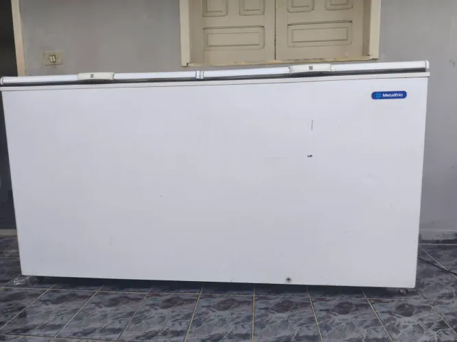 freezer metalfrio 550 litros semi novo