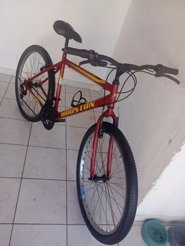 Bicicleta Aro 26 Marca Houston Com Marcha Super Conservada 