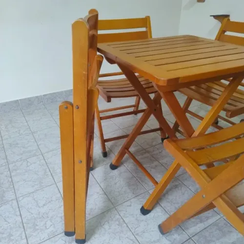 Mesa Retratil de Madeira 4 lugares
