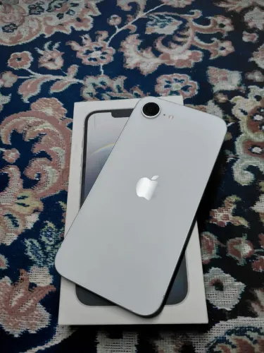 IPhone 16e novo