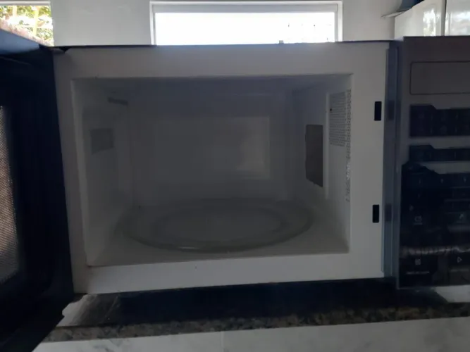 MICRONDAS 35L Midian