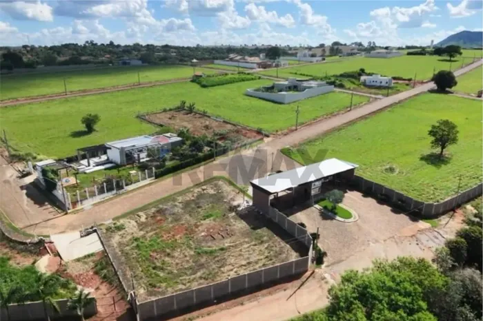 Lotes de 1000 m² à Venda no Condomínio Bonsucesso! Infraestrutura e Segurança