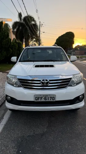 Toyota Hilux SW4 SRX 4X4 2.8 TDI 16V Dies. Aut. 2023
