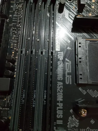 Vendo placa mãe Asus tuf gamimg A520M plus 2