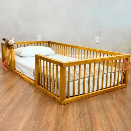 Cama montessoriana em madeira