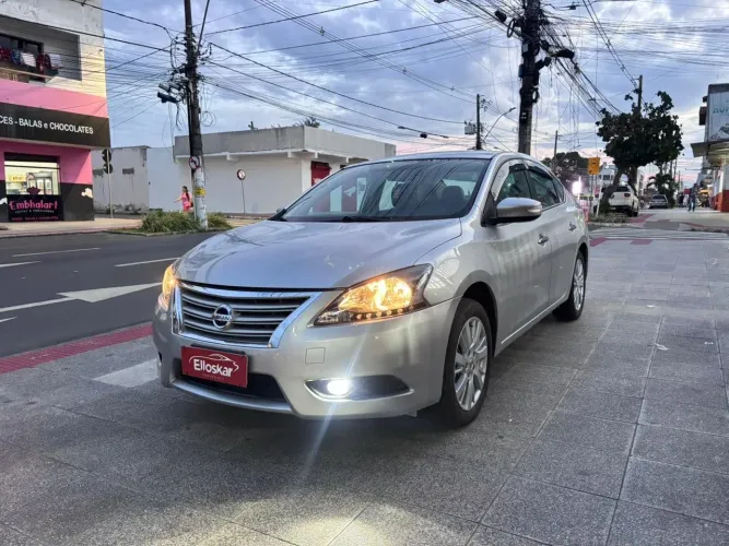 Nissan Sentra SL 2.0/ 2.0 Flex Fuel 16V Aut. 2016