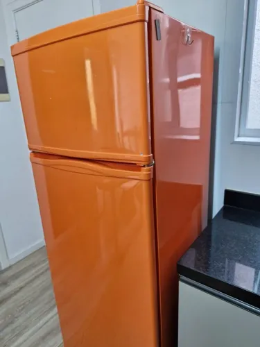 GELADEIRA BRASTEMP 1 PORTA - R$ 1.000,00