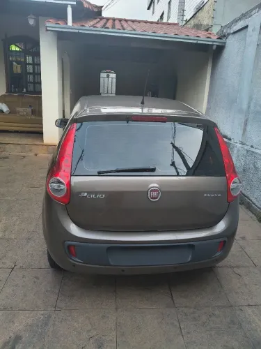 Fiat Palio Attractive 1.0 EVO Fire Flex 8V 5P 2015