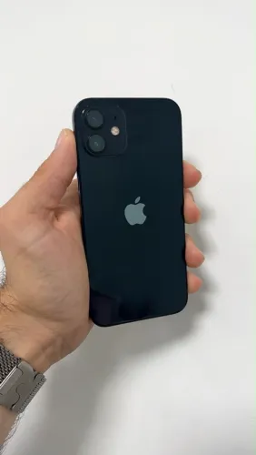 iPhone 12 de 64GB seminovo