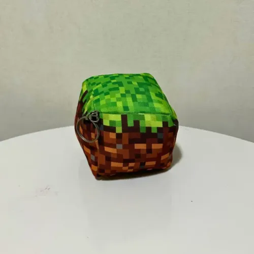 Almofada Chaveiro Bloco de Grama Minecraft (9x9x9cm)