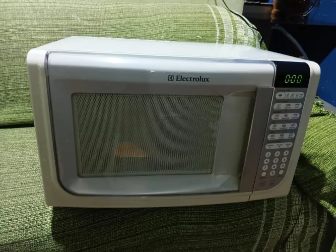 Microondas Electrolux 31 litros