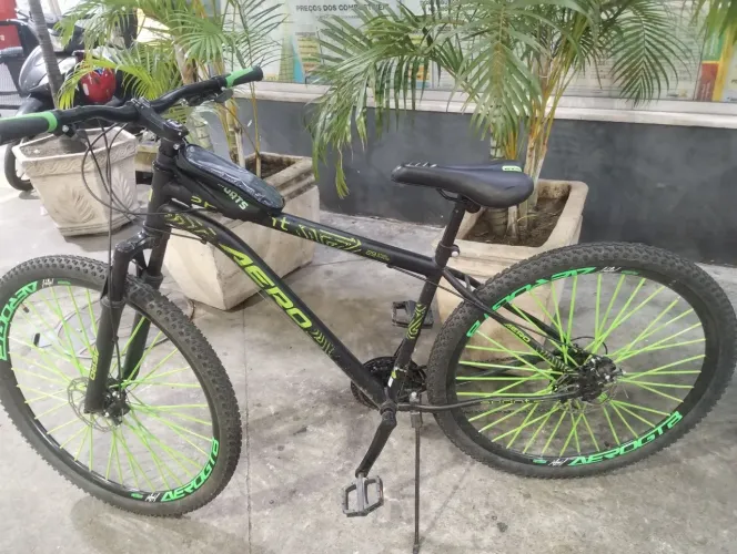 Vendo bike nova poucos dias de uso