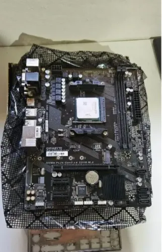 Kit para Pc Gamer i310105 - Placa mãe Gigabyte a510 - cooler fan Intel