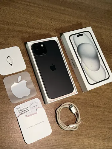 iPhone 15 - Estado de Novo | Bateria 100% | Apenas 87 Ciclos