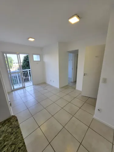 Apartamento para venda possui 50 metros quadrados com 2 quartos