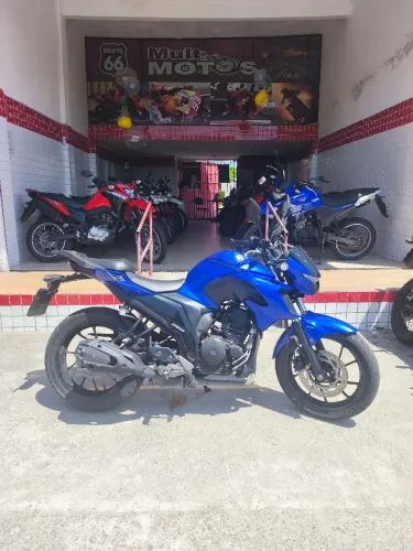 Yamaha Fazer 250 . Ano:2022. Km:38.000. R$:21.900.