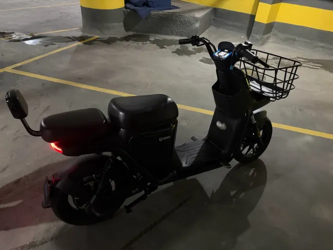 Bike elétrica onn lev 9 meses de uso