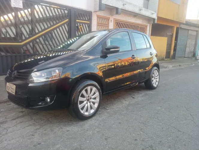 Volkswagen Fox 1.6 MI Total Flex 8V 5P 2013