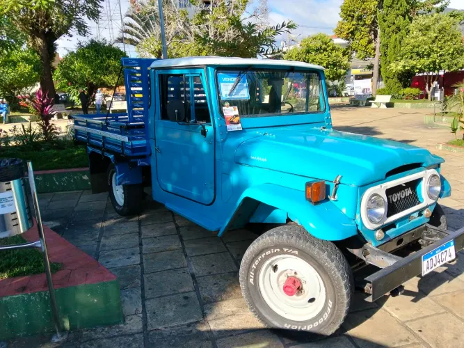 Toyota Band.Picape Chassi Curto Diesel 1974