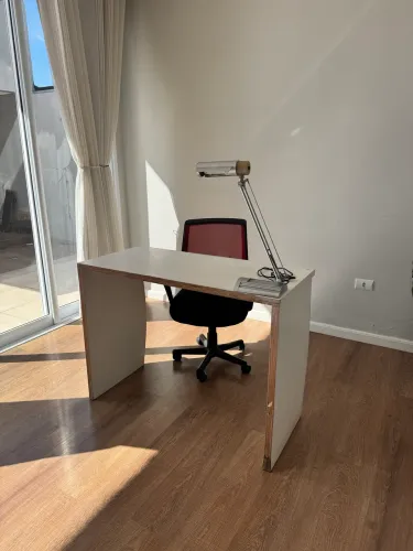 Mesa Cadeira e Gavetão de Escritório