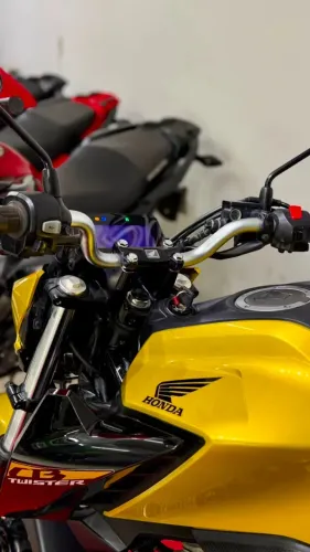 CB300F TWISTER