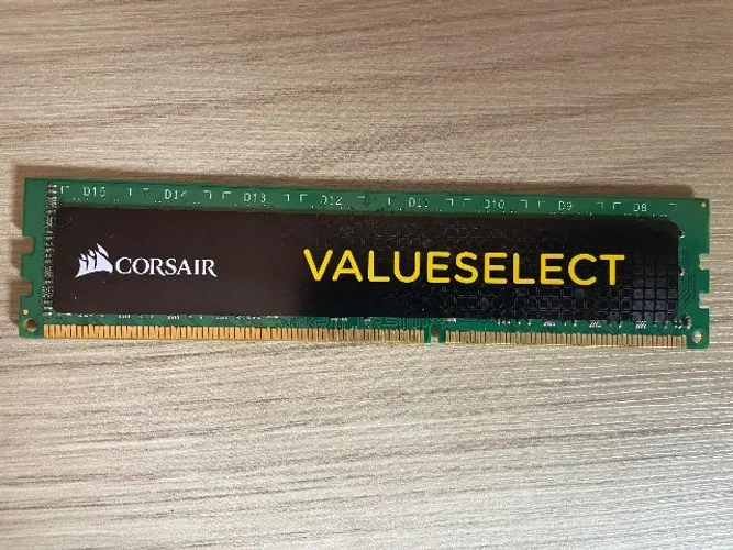 Memoria Corsair 8G DDR3 1600MHz - Perfeitas condições